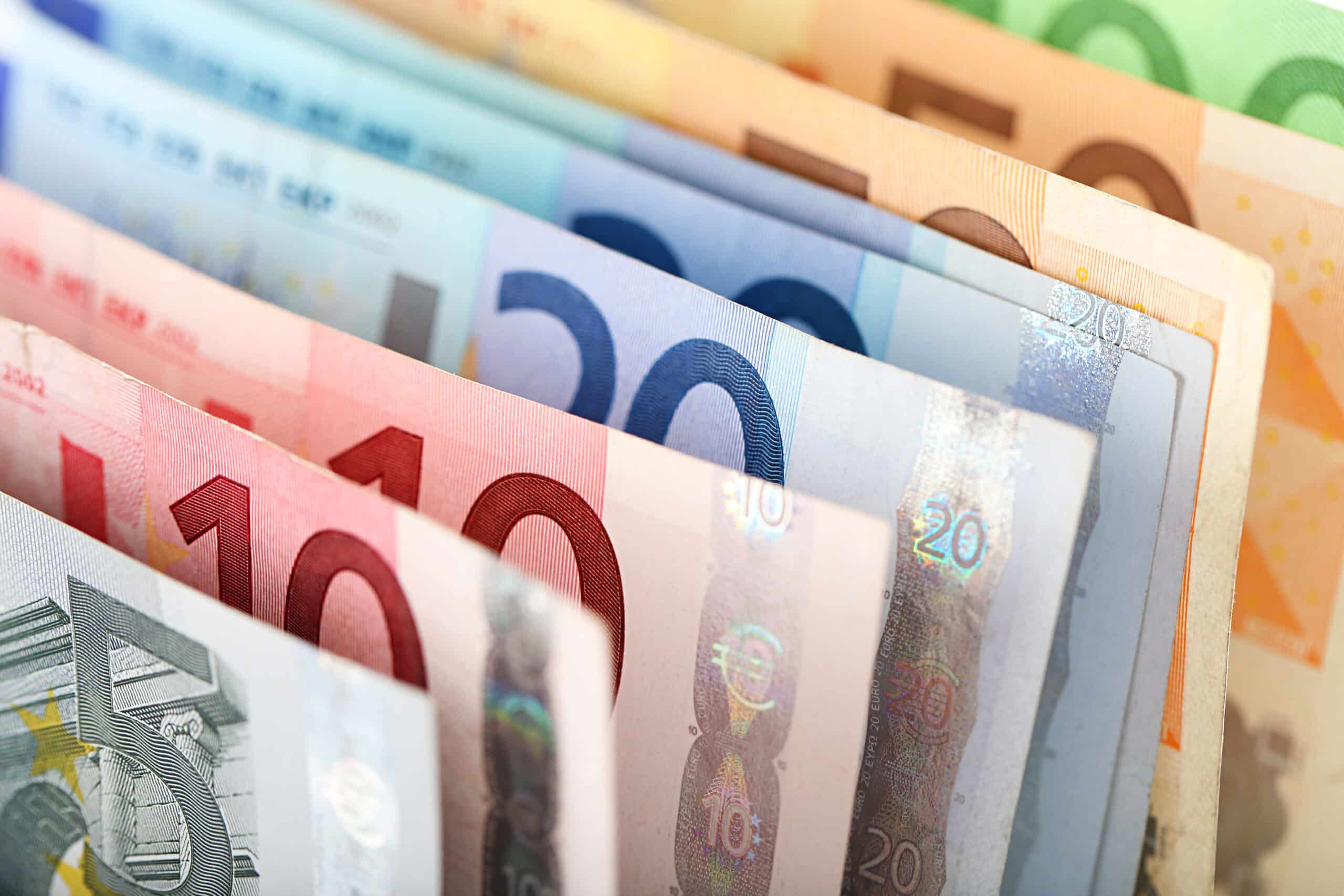 Prelievo senza carta: istruzioni per l'uso.